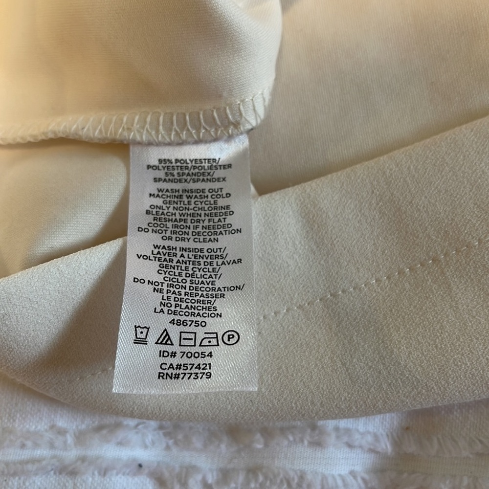 NWOT Ann Taylor Jeweled Neck Top - size small - Picture 6 of 6